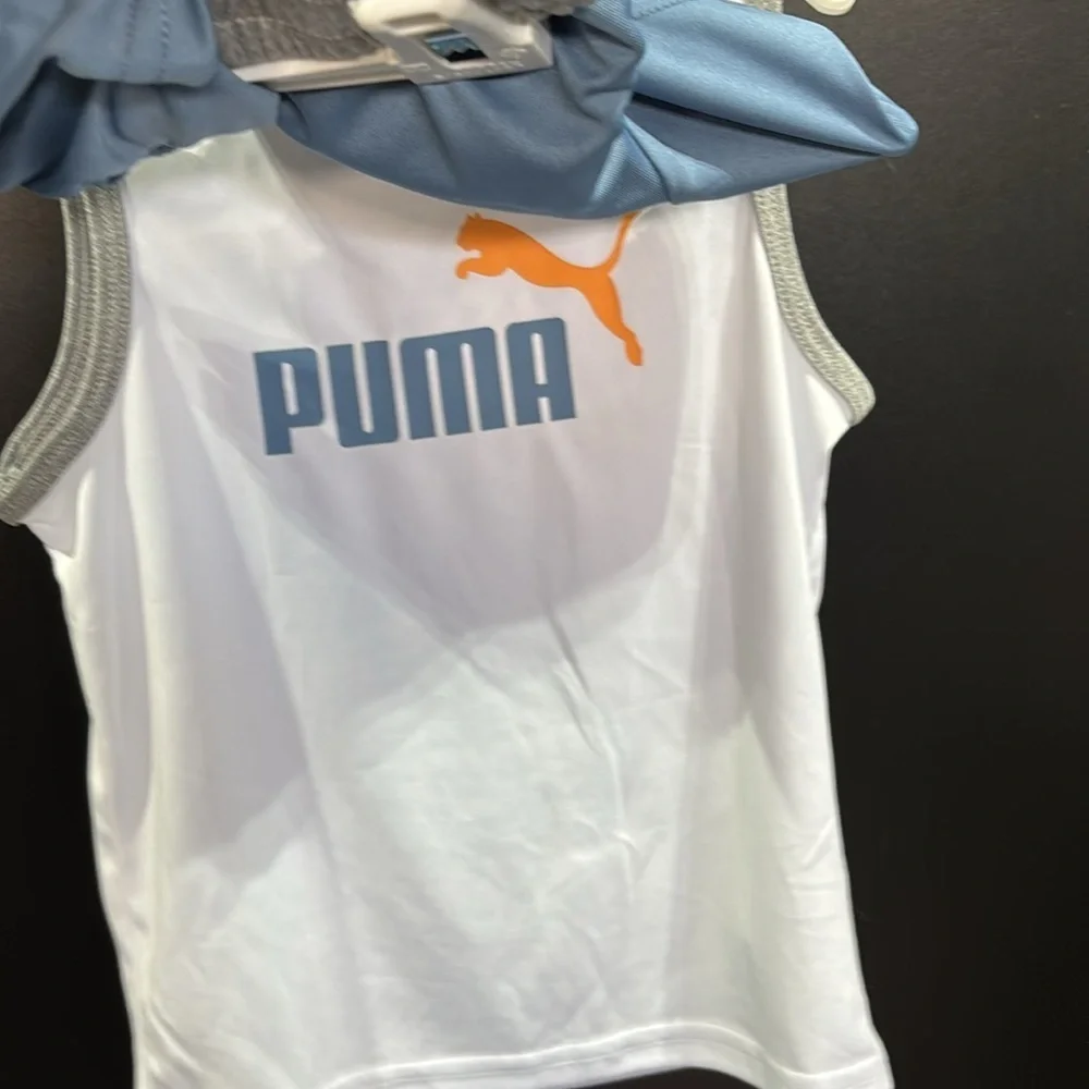 PUMA  3 pc.-set performance tee, muscle tee and elastic waist Puma Logo shorts - Picture 3 of 6